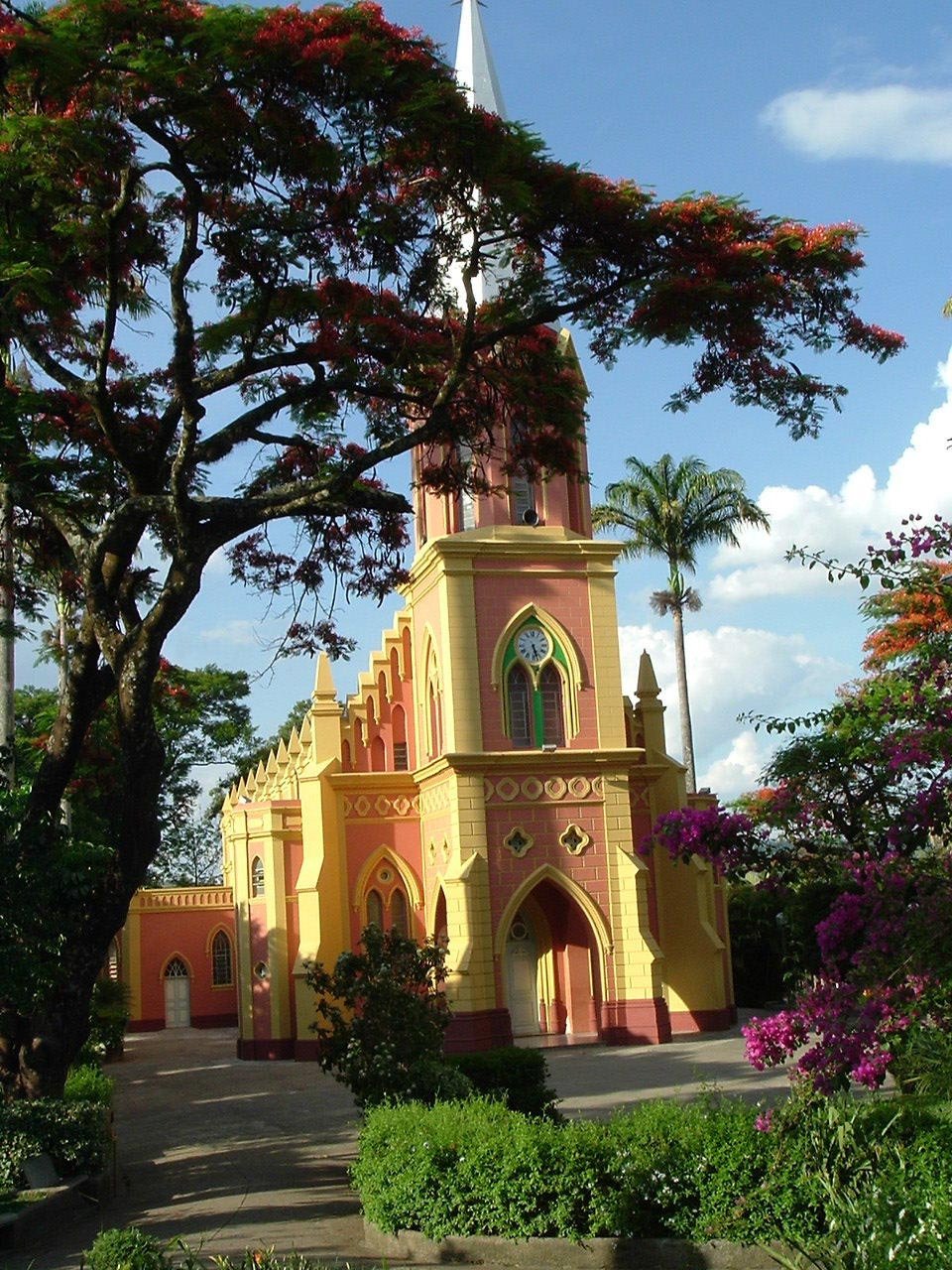Itaguara Minas Gerais fonte: dynamic-media-cdn.tripadvisor.com Fonte: dynamic-media-cdn.tripadvisor.com